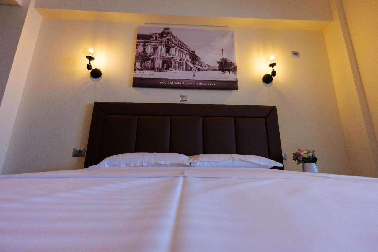 Hotel Villa Ovidiu Szörényvár Kültér fotó
